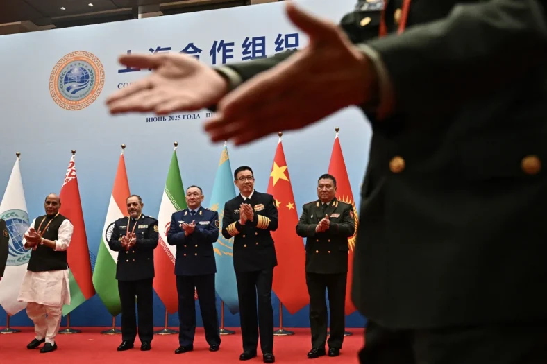 iran-perkuat-aliansi-militer-dengan-china-di-tengah-memanasnya-hubungan-dengan-israel